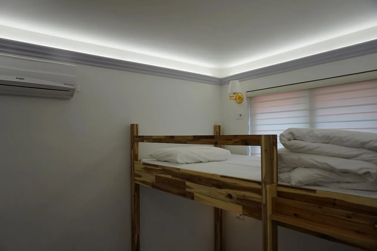 P.S Guesthouse Itaewon Seoul South Korea