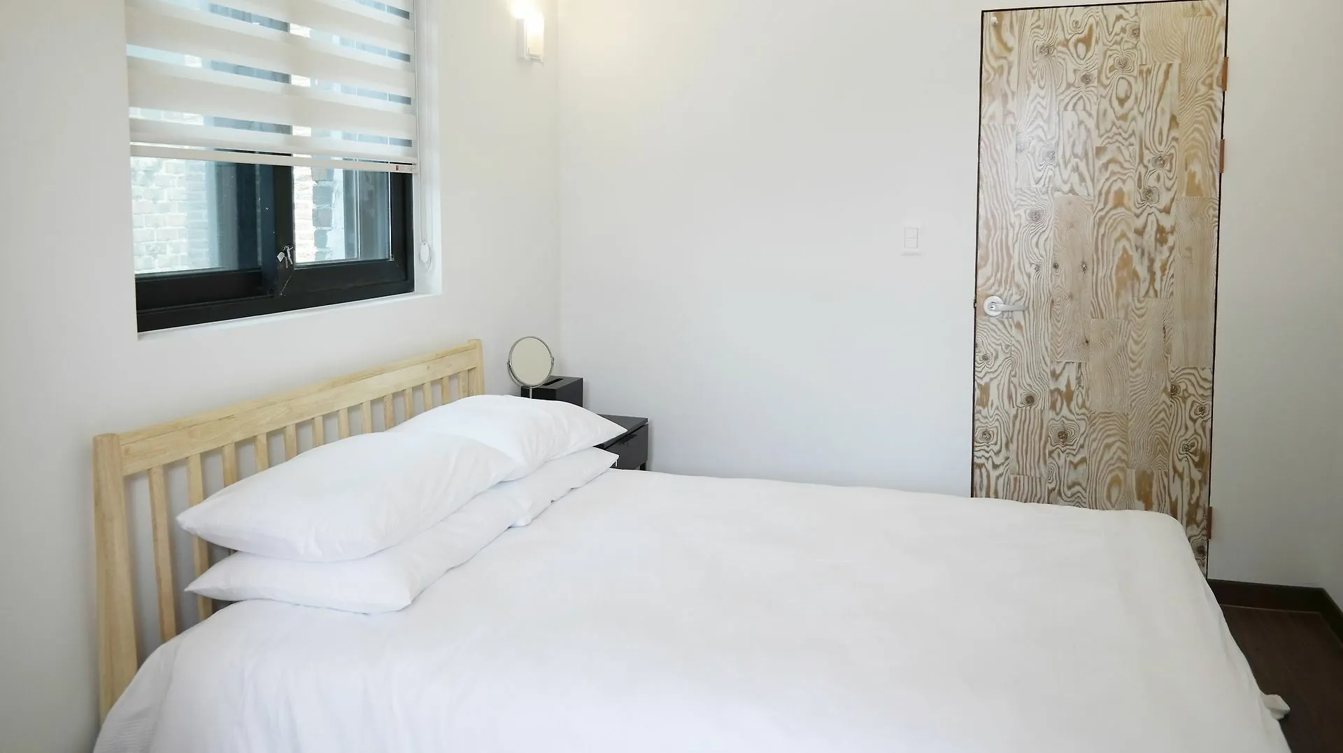 P.S Guesthouse Itaewon Seoul 2*,  South Korea